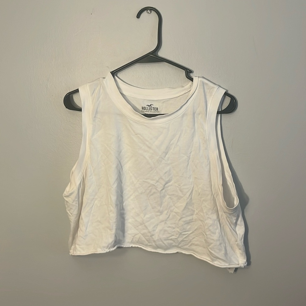 Hollister Cropped Muscle Tank